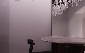 Nuit Hotel